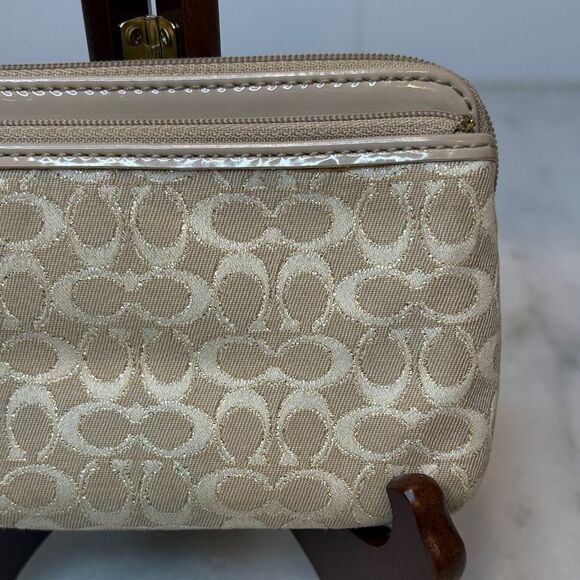 Coach Wristlet Bag Purse Wallet Tan Signature Wristlet Pouch - Picture 3 of 14